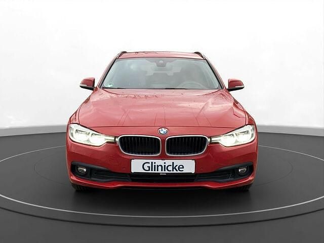 Gebraucht BMW 320 Performance 190 PS (139 kW) 2019 Melbournerot metallic Kombi