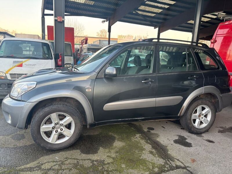 Grau Gebraucht 2003 Toyota RAV4 Executive SUV | 2.790 € (Fairer Preis) - Bild 1/4