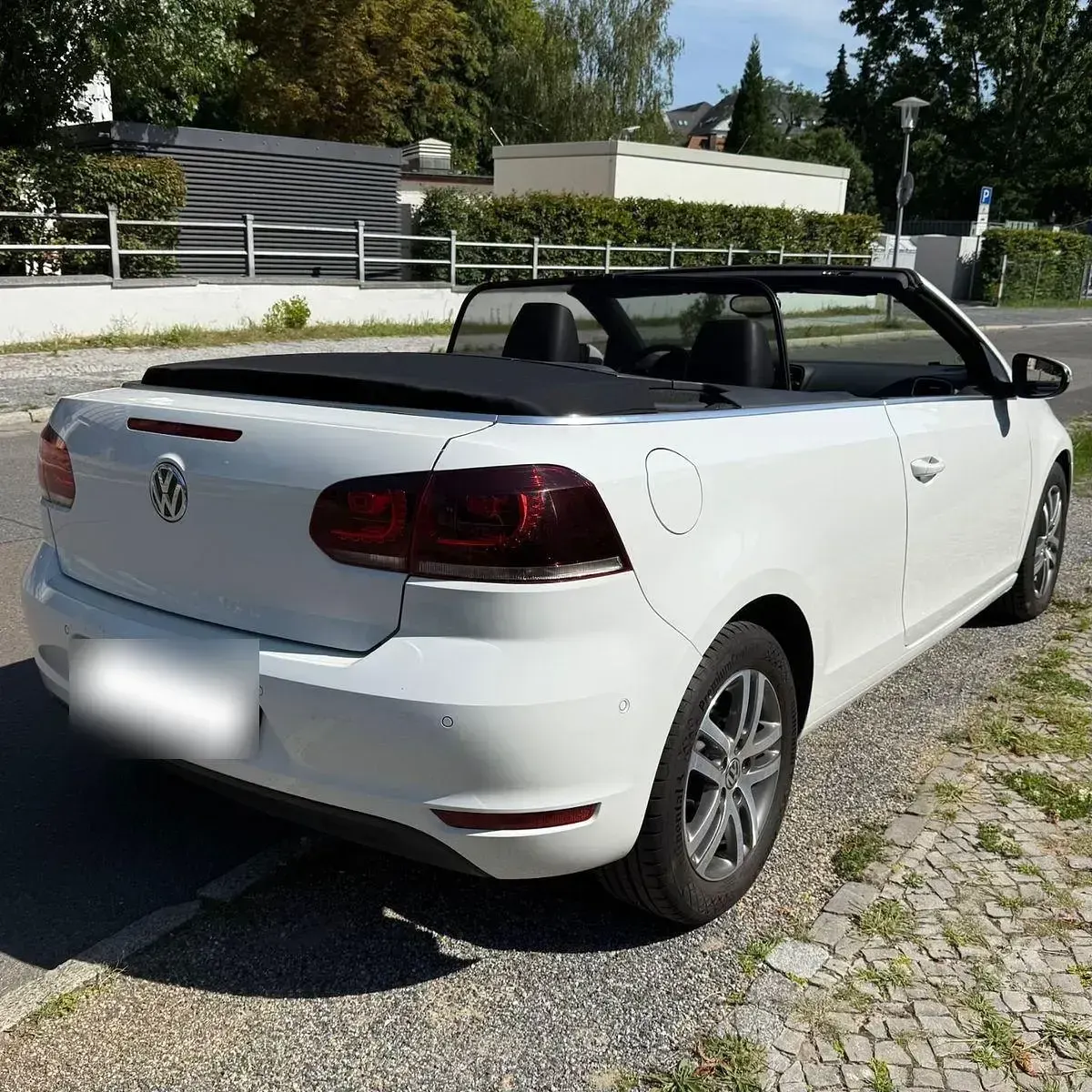 Gebraucht VW Golf Cabriolet 105 PS (77 kW) 2012 Weiß Cabrio