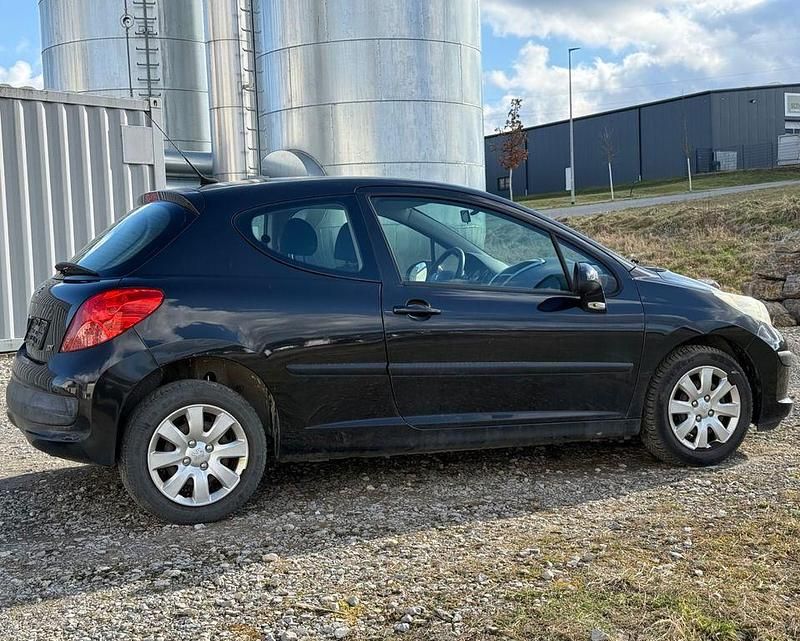 Gebraucht Peugeot 207 88 PS (64 kW) 2006 Schwarz Limousine