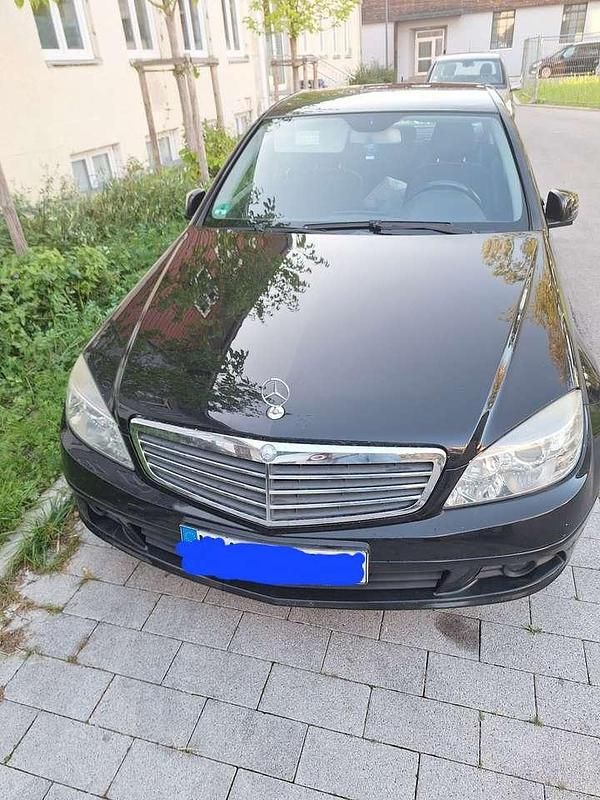 Schwarz Gebraucht 2009 Mercedes C220 Limousine | 4.200 € (Fairer Preis) - Bild 1/4
