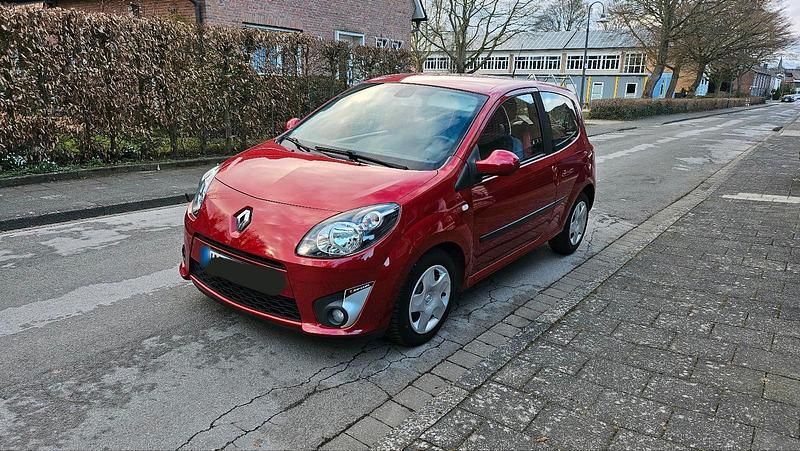 Second-hand Renault Twingo Rip Curl 75 CP (55 kW) 2009 Roșu Hatchback