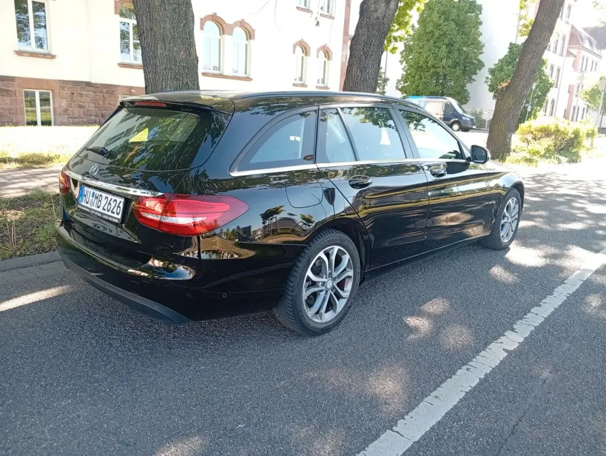 Gebraucht Mercedes C200 136 PS (100 kW) 2016 Schwarz Kombi