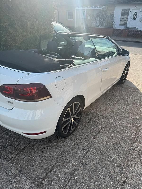 Gebraucht VW Golf 105 PS (77 kW) 2011 Weiß Cabrio