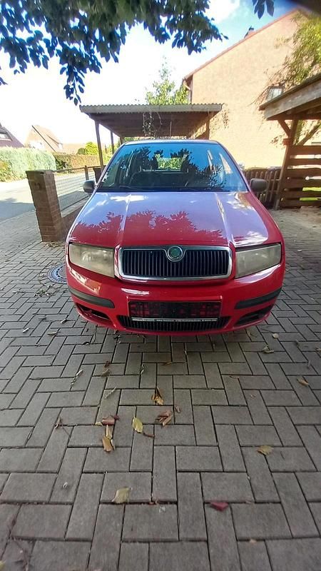 Rot Gebraucht 2006 Skoda Fabia Limousine | 699 € (Superpreis) - Bild 1/4