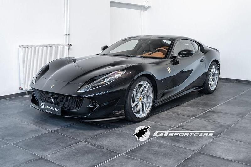 Gebraucht Ferrari 812 799 PS (587 kW) 2020 Nero daytona Coupé