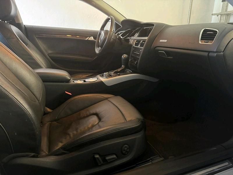 Gebraucht Audi A5 245 PS (180 kW) 2010 Silber Coupé