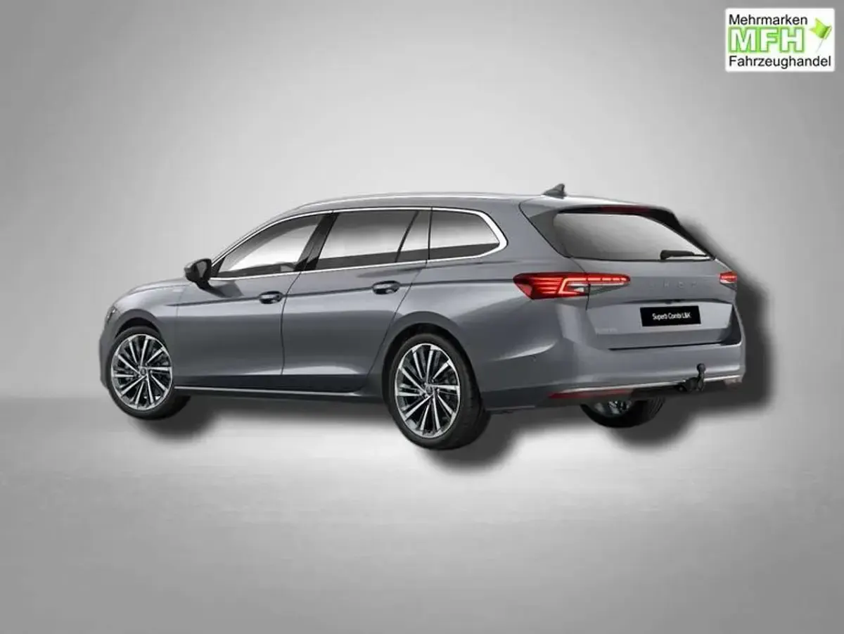 Gebraucht Skoda Superb LAURIN & KLEMENT 193 PS (141 kW) 2026 Graphitegrau metallic Kombi