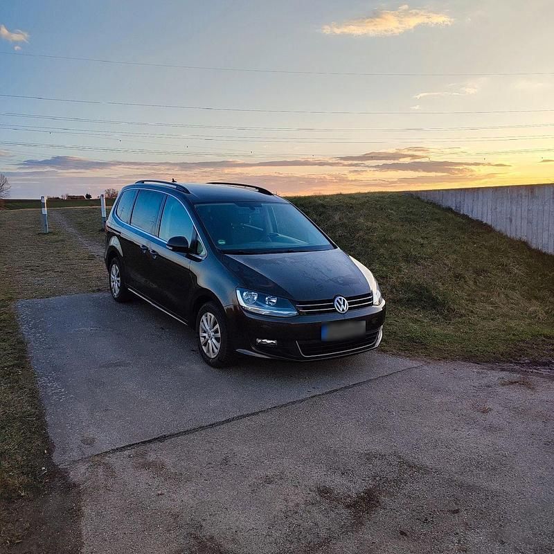 Gebraucht VW Sharan 140 PS (102 kW) 2015 Braun Van / Kleinbus