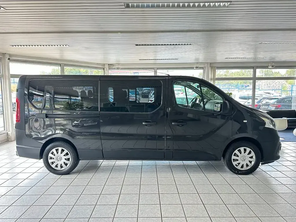 Gebraucht Nissan NV300 Premium Edition 125 PS (91 kW) 2017 Schwarz Van