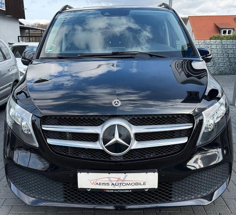 Gebraucht Mercedes V220 Sport 163 PS (119 kW) 2020 Schwarz Van / Kleinbus
