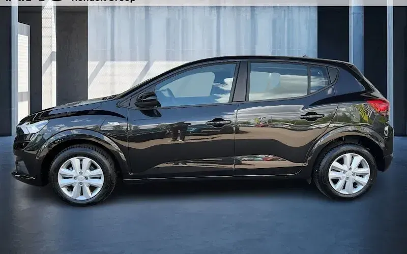 Używany Dacia Sandero Expression 91 KM (66 kW) 2024 Czarny Sedan/Limuzyna