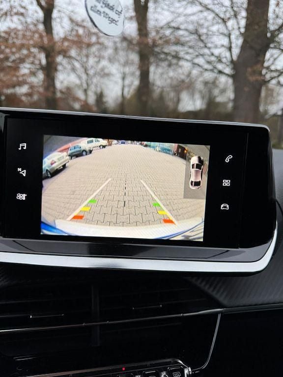 Gebraucht Peugeot 2008 Allure 131 PS (96 kW) 2022 Grau SUV