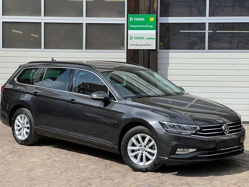 Gebraucht VW Passat Business 150 PS (110 kW) 2020 Grau Kombi