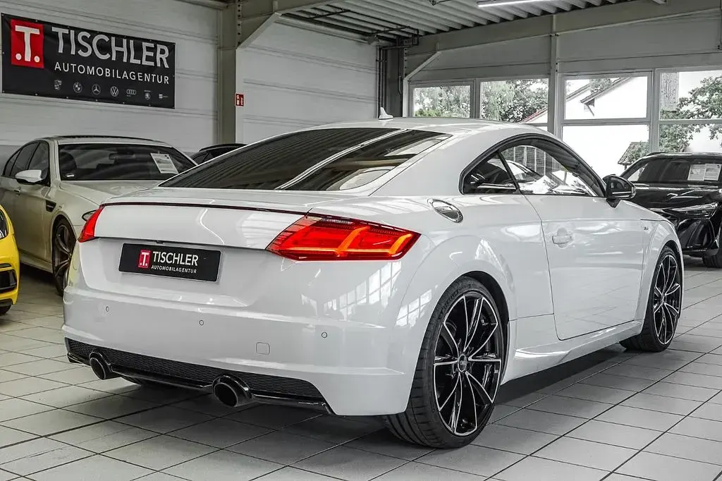 Gebraucht Audi TT Competition 230 PS (169 kW) 2017 Weiß Coupé