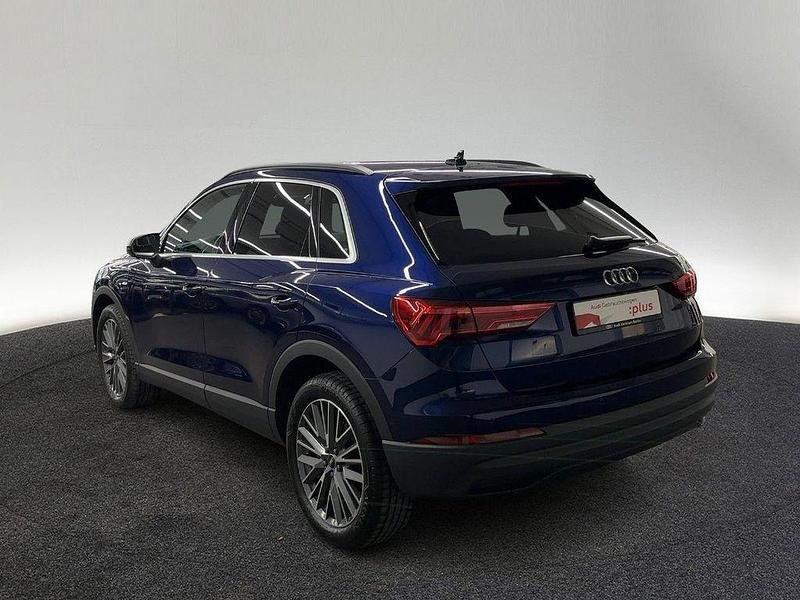 Gebraucht Audi Q3 Ambiente 245 PS (180 kW) 2022 Navarrablau metallic SUV