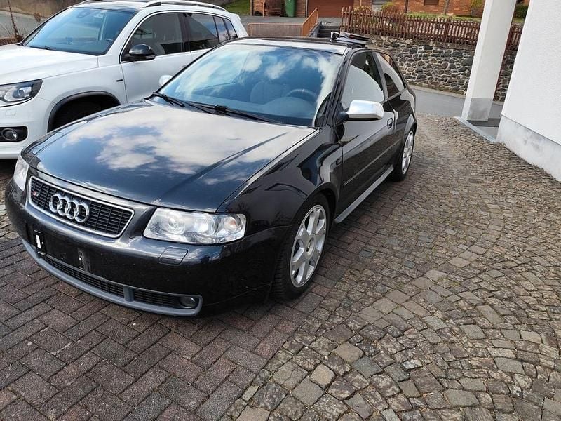 Schwarz Gebraucht 2003 Audi S3 Sport Limousine | 6.900 € (Fairer Preis) - Bild 1/4