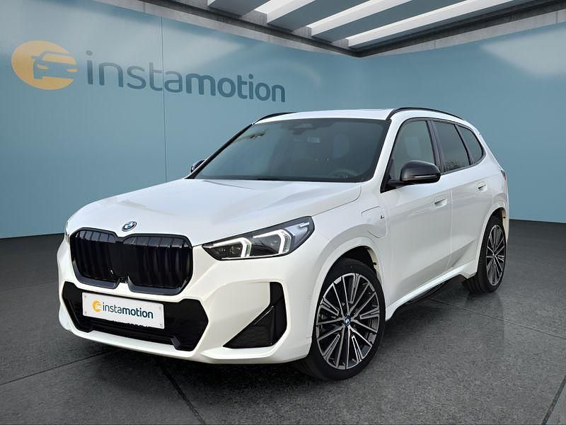 Weiß Gebraucht 2024 BMW X1 SUV | 53.949 € (Teuer) - Bild 1/4