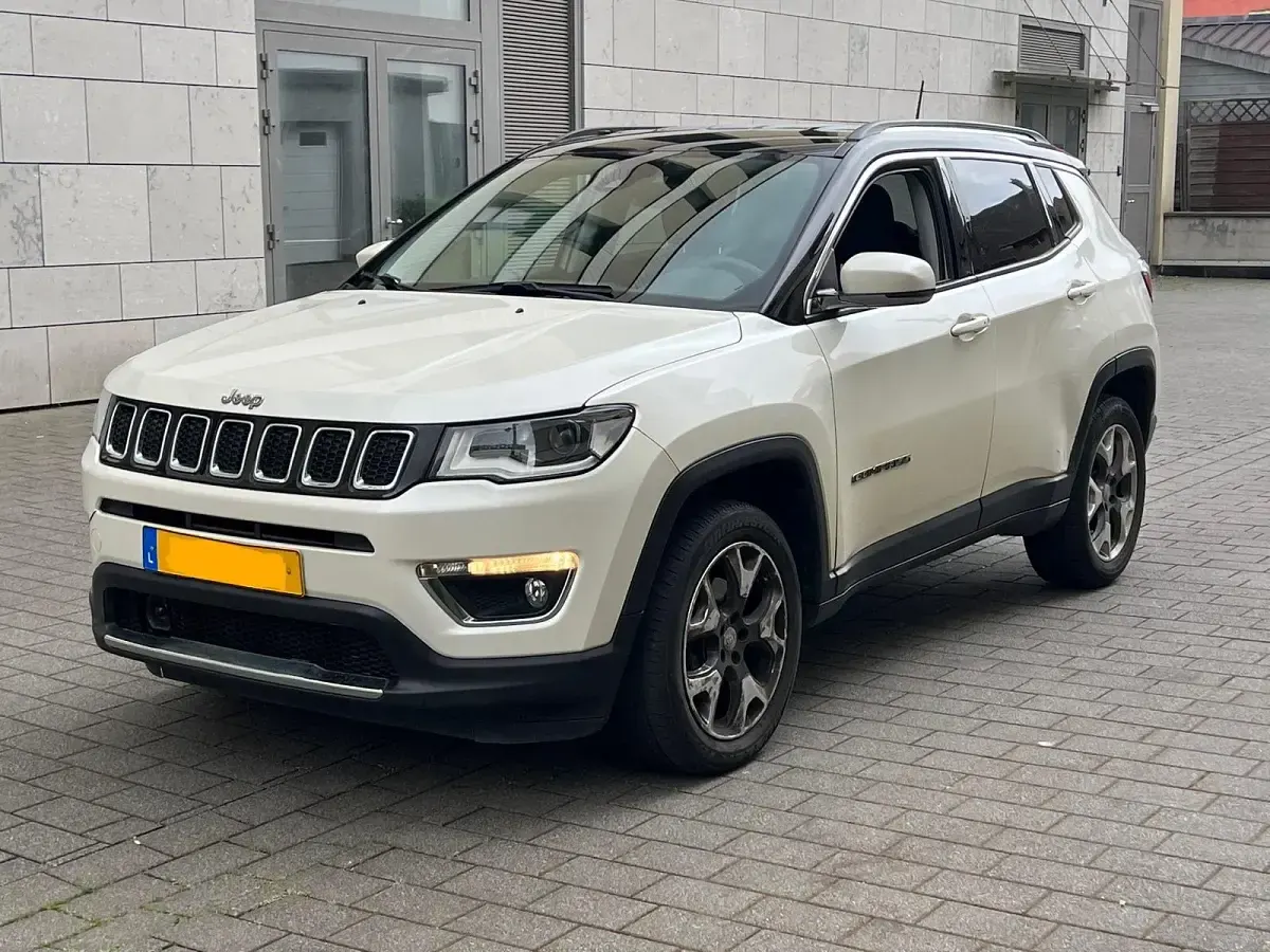 Gebraucht Jeep Compass Limited 170 PS (125 kW) 2018 Weiß SUV