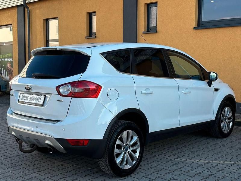 Gebraucht Ford Kuga Titanium 136 PS (100 kW) 2010 Weiß SUV