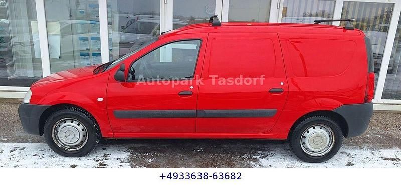 Gebraucht Dacia Logan Ambiance 88 PS (64 kW) 2012 Rot Van / Kleinbus