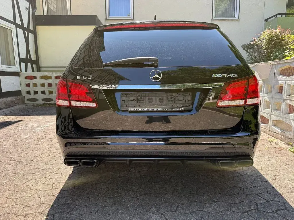 Gebraucht Mercedes E63 AMG AMG 557 PS (409 kW) 2014 Schwarz Limousine