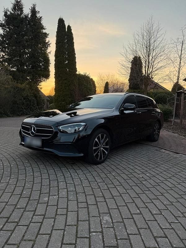 Gebraucht Mercedes E300 306 PS (225 kW) 2021 Schwarz Kombi