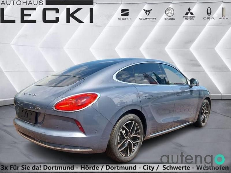 Usata Ora 07 150 kW (204 CV) 2024 Grigio Berlina