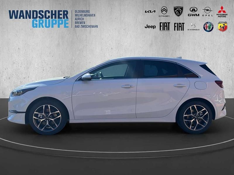 Neu Kia Ceed 140 PS (102 kW) 2025 Weißandere Kleinwagen