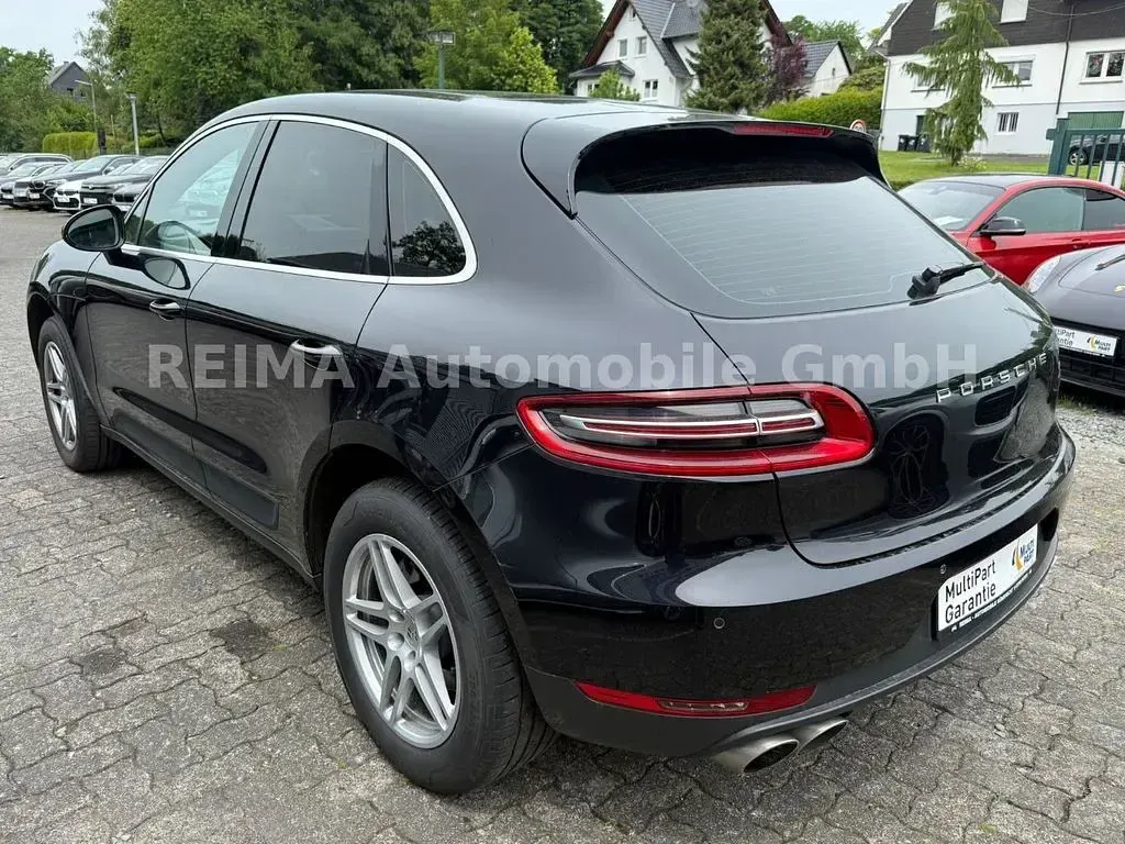 Gebraucht Porsche Macan 258 PS (189 kW) 2014 Tiefschwarzmetallic SUV