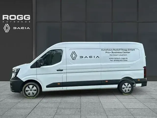 Käytetty Renault Master 170 HP (125 kW) 2025 Andere Tila-auto