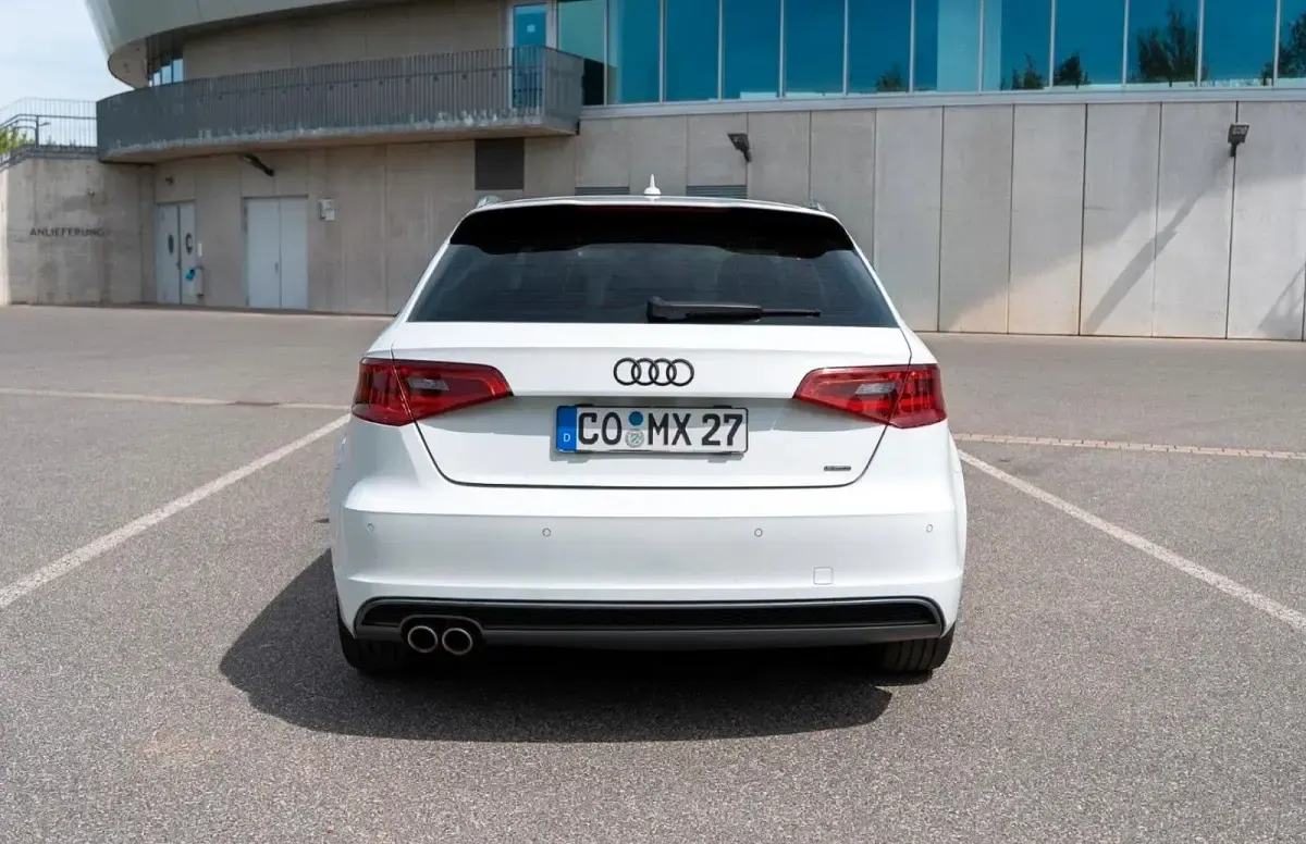 Gebraucht Audi A3 S-Line 184 PS (135 kW) 2014 Weiß Limousine