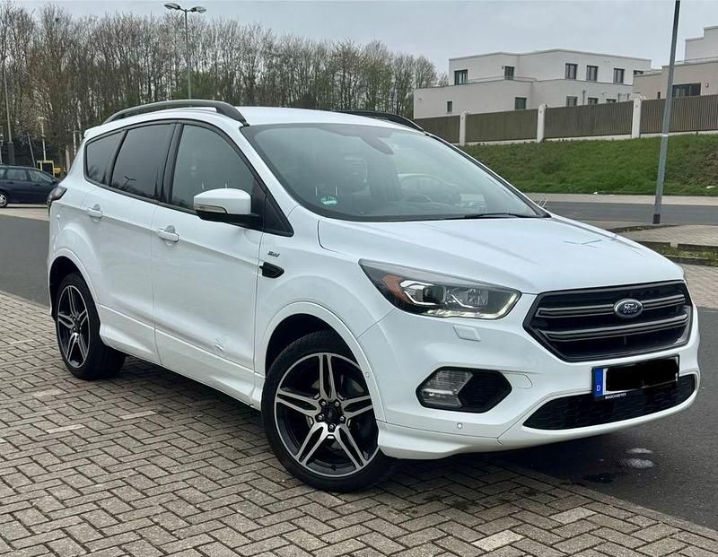 Gebraucht Ford Kuga ST-Line 150 PS (110 kW) 2017 Weiß SUV