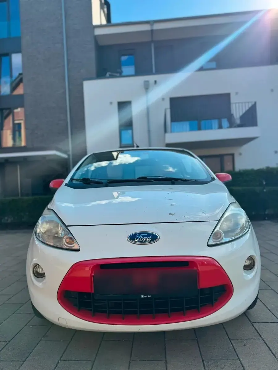 Gebraucht Ford Ka 69 PS (50 kW) 2010 Weiß Kleinwagen