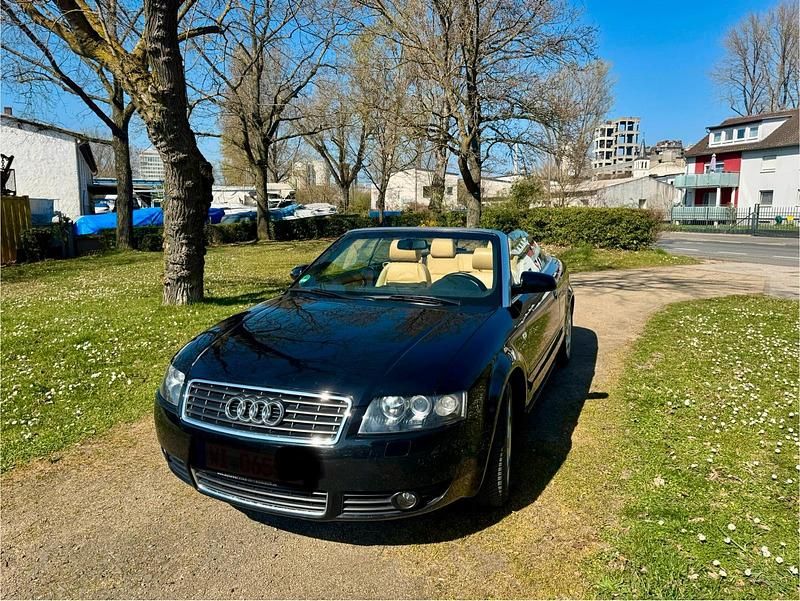 Schwarz Gebraucht 2003 Audi A4 Cabriolet Cabrio | 5.700 € (Etwas zu teuer) - Bild 1/4