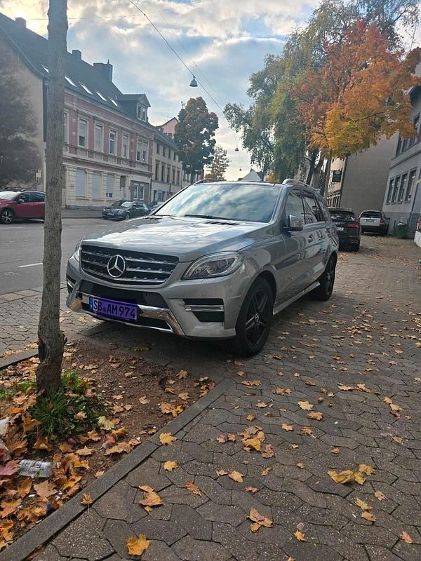 Gebraucht 2012 Mercedes ML350 AMG SUV | 13.800 € (Superpreis) - Bild 1/4