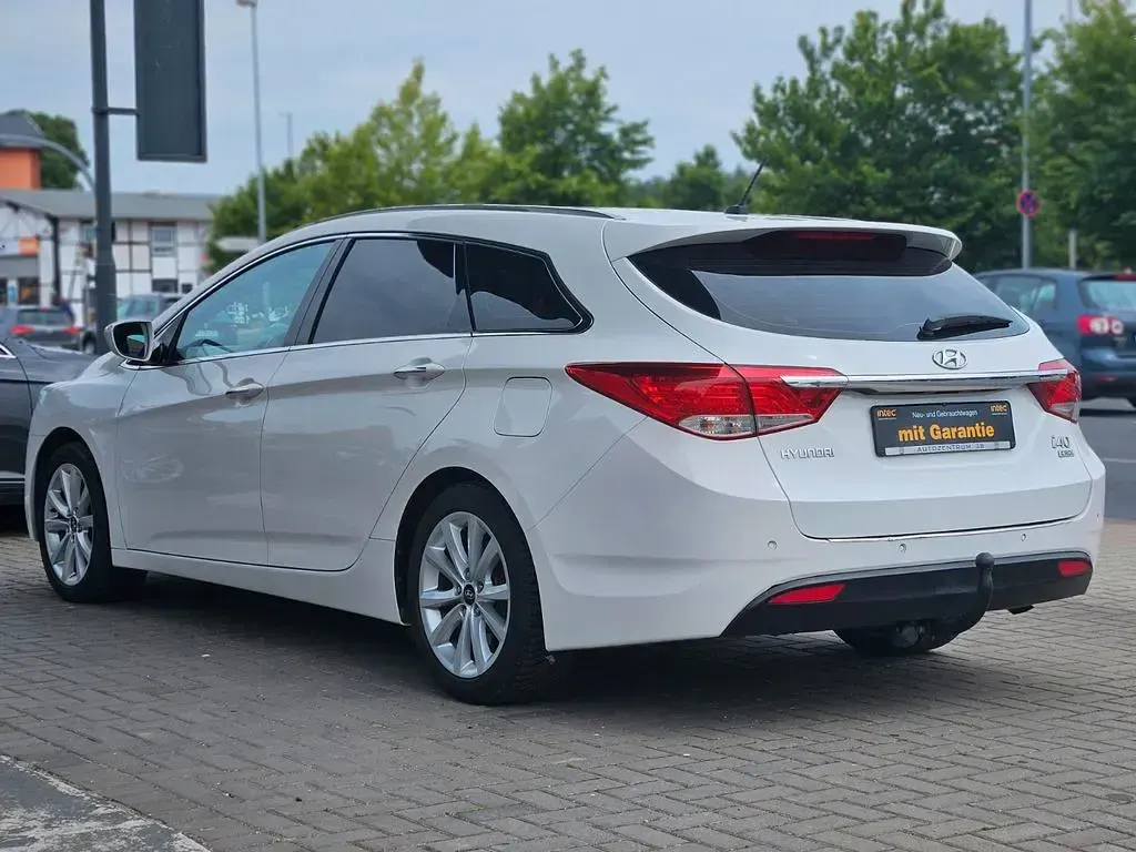 Gebraucht Hyundai i40 Style 136 PS (100 kW) 2012 Weiß Kombi