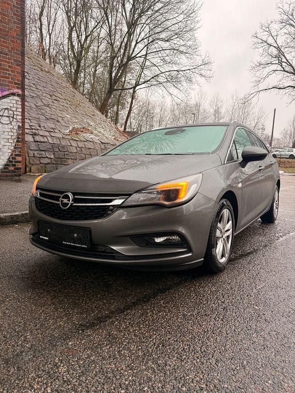 Gebraucht Opel Astra Dynamic 150 PS (110 kW) 2017 Grau Kombi