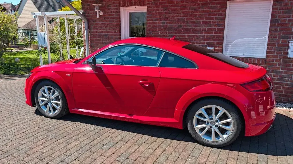 Second-hand Audi TT S-line plus 230 CP (169 kW) 2016 Roșu Coupe