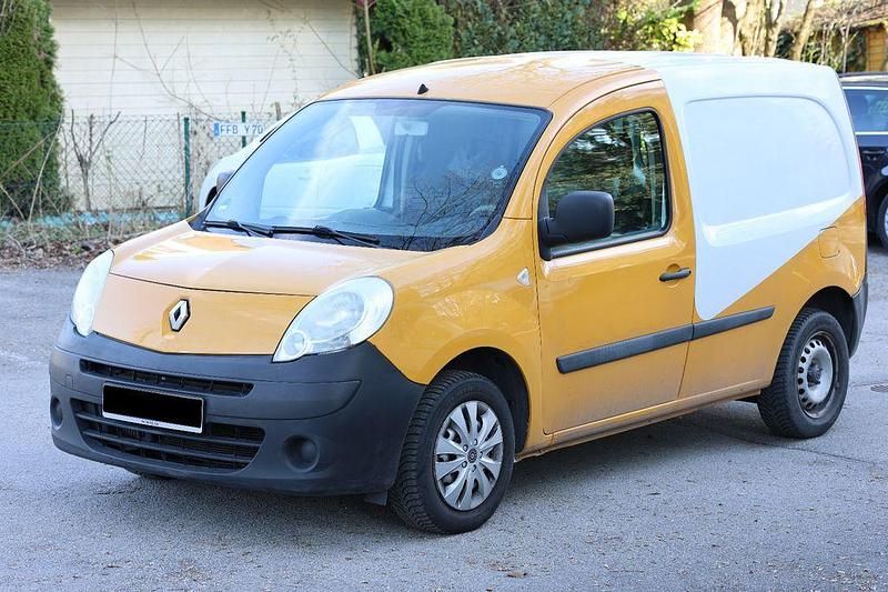 Gebraucht Renault Kangoo 68 PS (50 kW) 2010 Gelb Van / Kleinbus