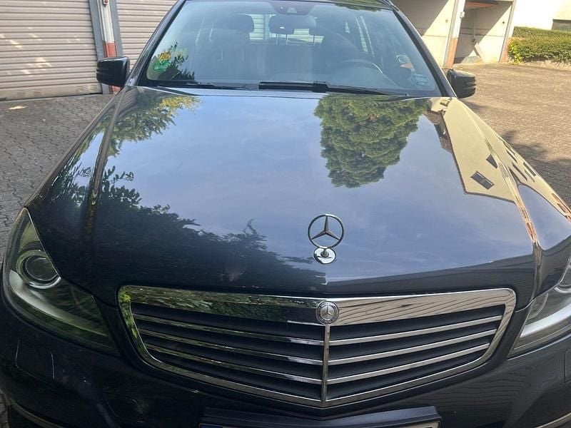 Gebraucht Mercedes C200 136 PS (100 kW) 2014 Grau Kombi