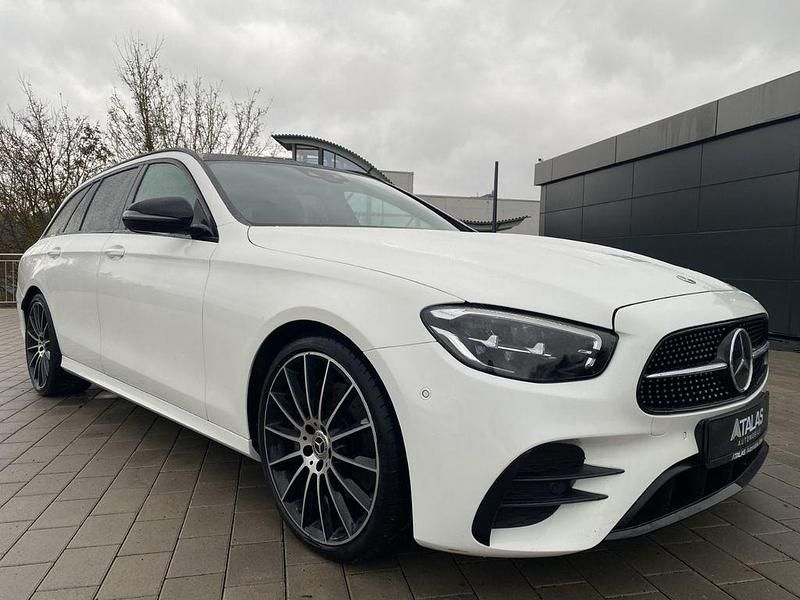 Gebraucht Mercedes E220 AMG line 194 PS (142 kW) 2021 Weiß Kombi