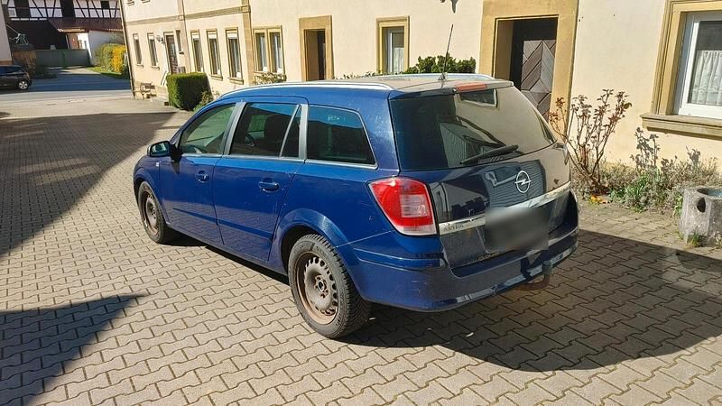Gebraucht Opel Astra 125 PS (91 kW) 2008 Blau Kombi