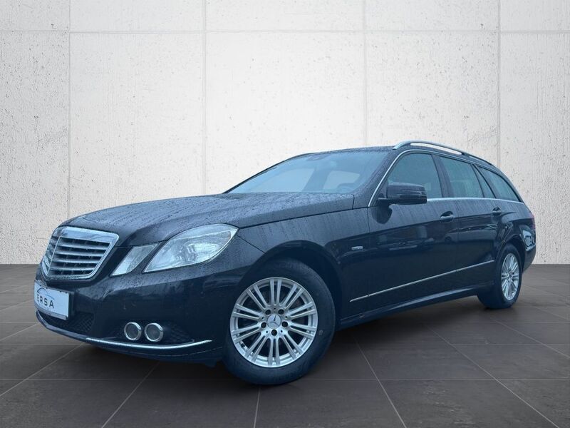 Schwarz Gebraucht 2009 Mercedes E220 Kombi | 5.999 € (Fairer Preis) - Bild 1/4