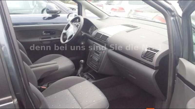 Gebraucht VW Sharan Trendline 140 PS (102 kW) 2007 Blau Van / Kleinbus