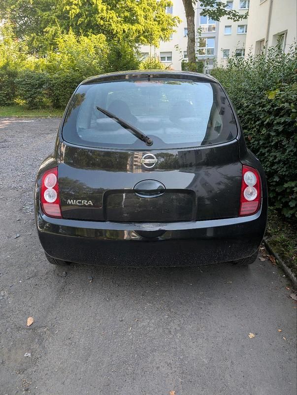 Gebraucht Nissan Micra 65 PS (47 kW) 2004 Schwarz Kleinwagen