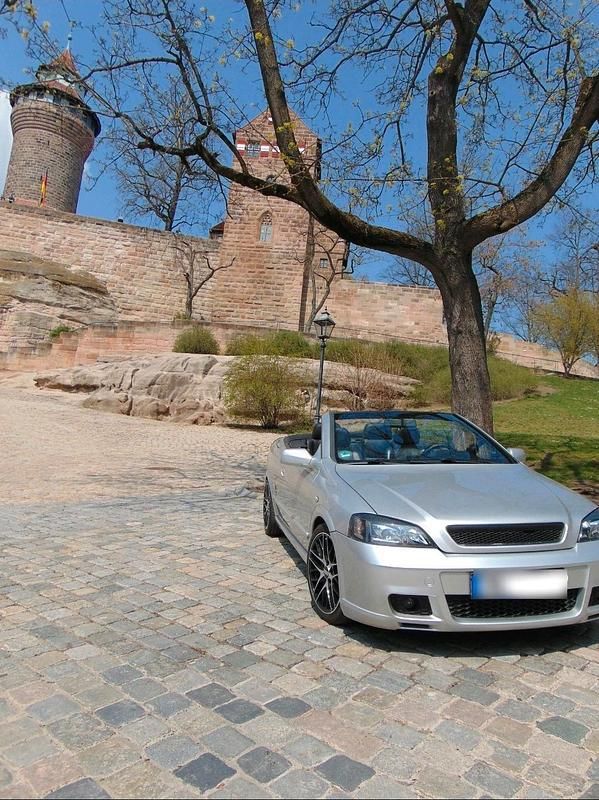 Gebraucht Opel Astra Cabriolet 136 PS (100 kW) 2002 Silber Cabrio