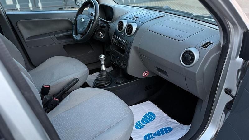 Gebraucht Ford Fusion 101 PS (74 kW) 2003 Silber Kleinwagen