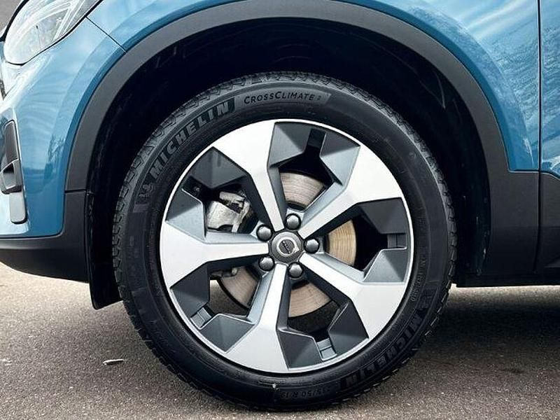 Gebraucht Volvo XC40 Core 163 PS (119 kW) 2024 Fjord blue SUV