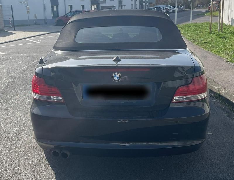 Gebraucht BMW 128 231 PS (169 kW) 2011 Schwarz Cabrio